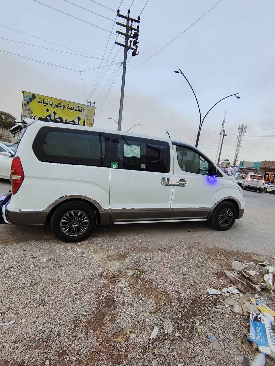 سلام عليكم للبيع ستاركس موديل 2011رقم الانبار سياره بيه صبغ بل جاملغ خلفي داير فقط وبارد بل باب مشر عليه فقط وباقي كفاله سياره جاهزه من كلشي دوشمه تنته وكشنات وارضيه سياره ربع ماتصرف عليه بل عافيه عل ياخذه سعر سياره 165بيه مجال شوي الاتصال ‏‪0787 900 7162‬‏ مكان سياره الانبار الرمادي جويبه
