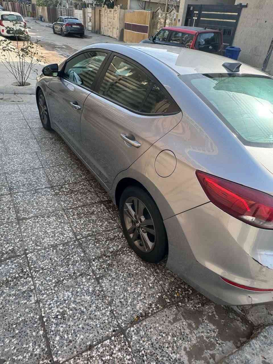 النترا موديل 2017وارد امريكي محرك 2000دوش بيه تلاثه قطع صبغ وقطعه كلير حادث أمريكى تخريب بابتين سياره بدون يرباك ماشيه 154
رقم تلفون ***********
