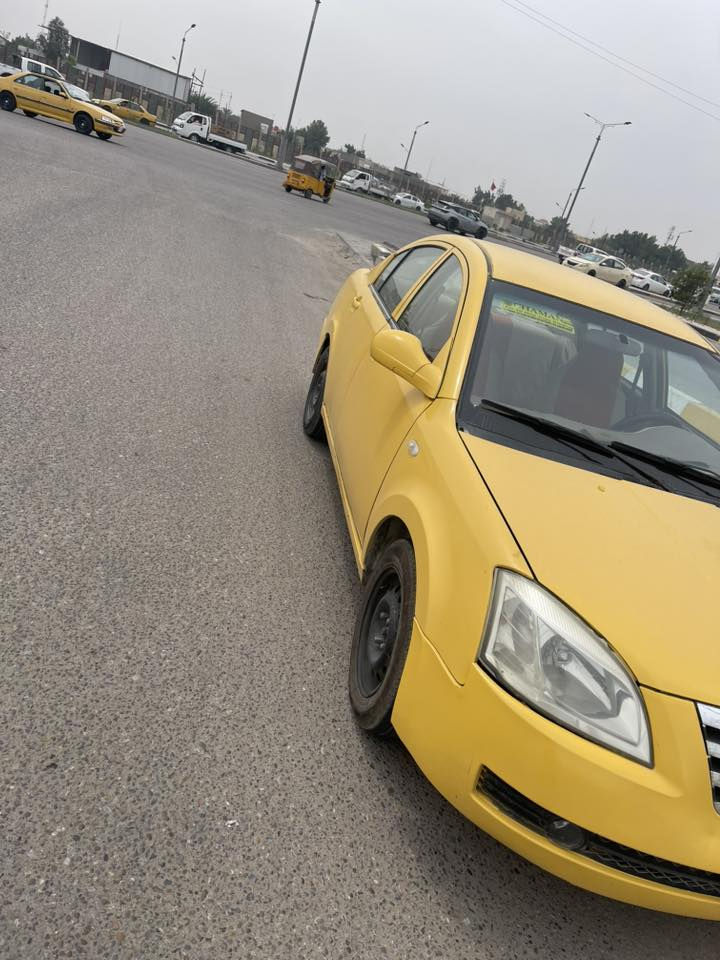 للبيع شيريA5 مديل 2013مكينه وكير كورله 1800سياره جاهزه راعيها يريد تحويل تبريد شغال رايدها 38وبيها مجال لشراي الي يريد يخابرني عله هاذ رقمي***********
