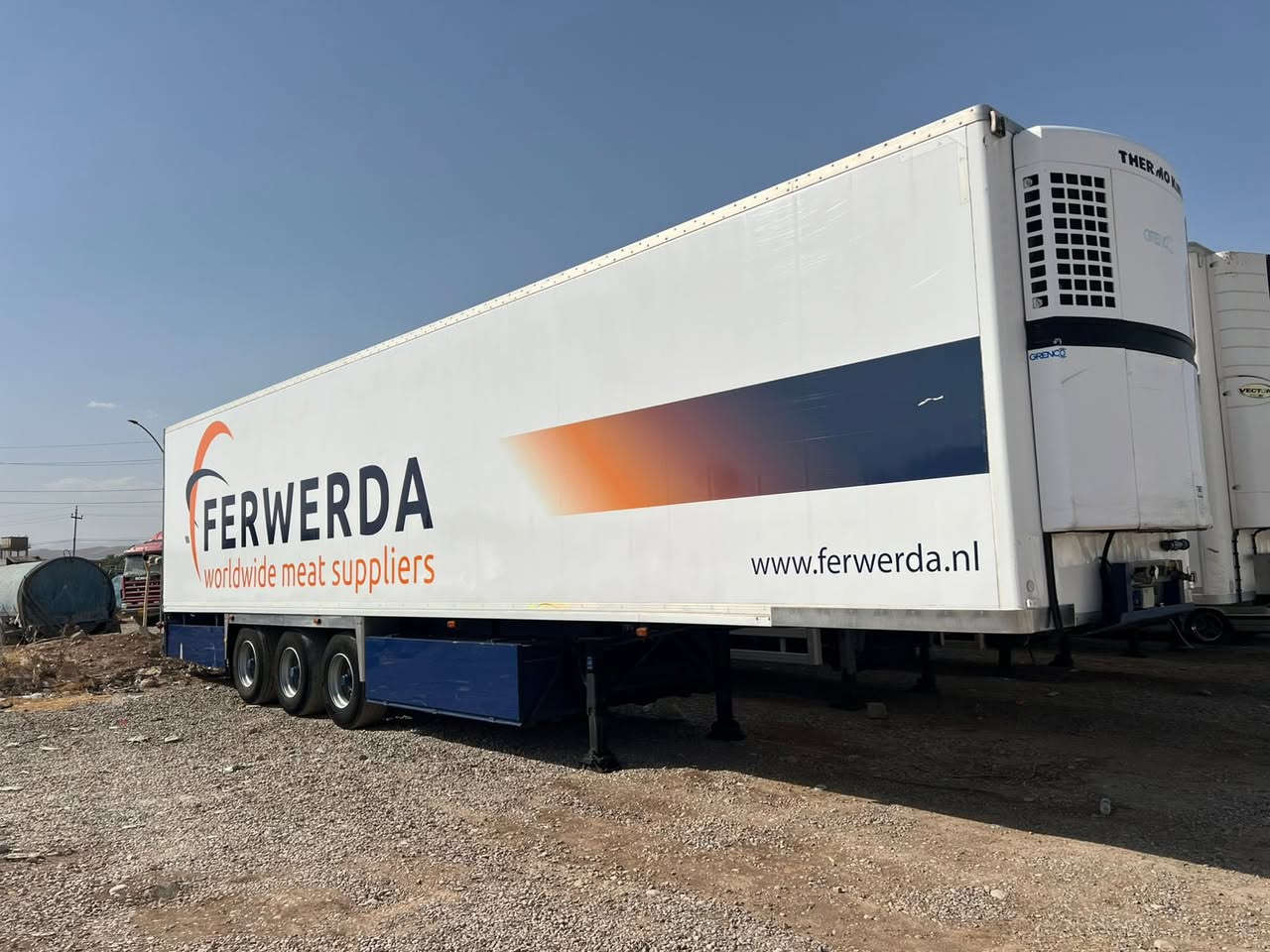 للبيع 1998 سمك 5 رتفاع 265 منفيس ***********
