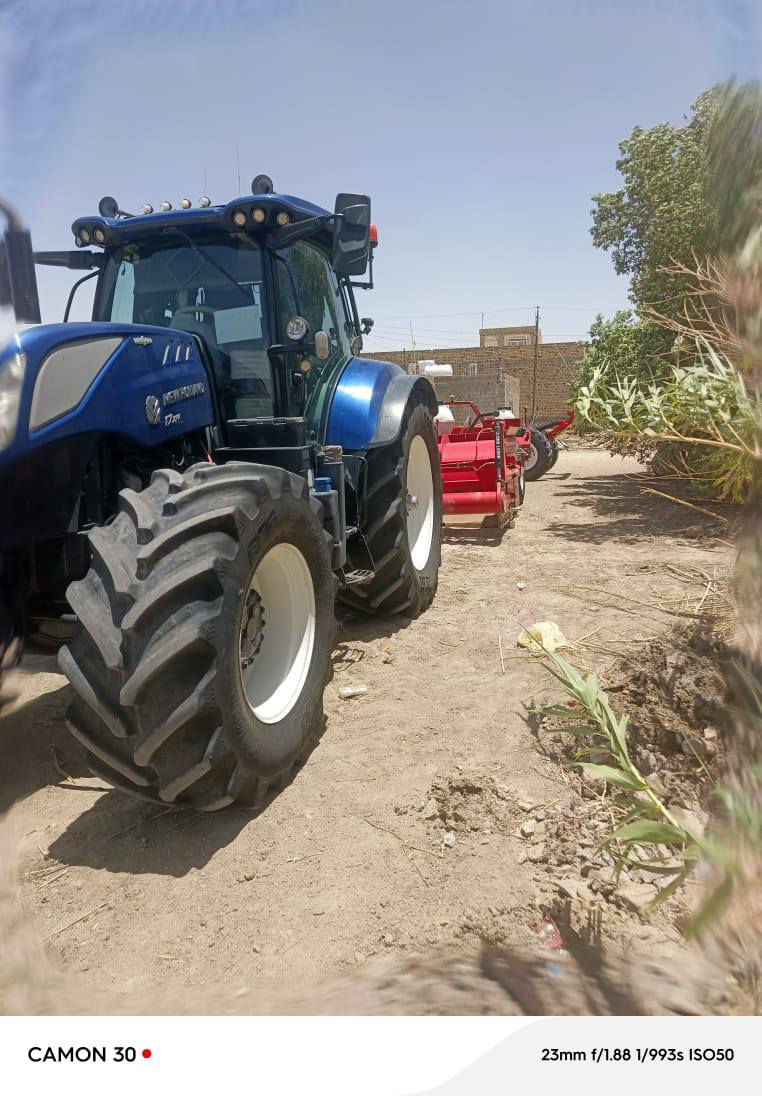 سلام عليكم مكينه نيهولند 270 موديل 2018 فول مواصفات الشراي يتصل ع رقم   ***********
                                              ***********
