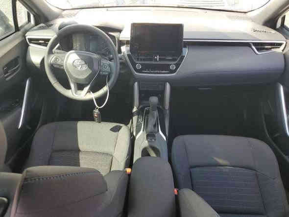 كورلا كروز وارد امريكي بدون حادث تقرير مياه امطار للدوسة ومأشر بالصورة ***********
