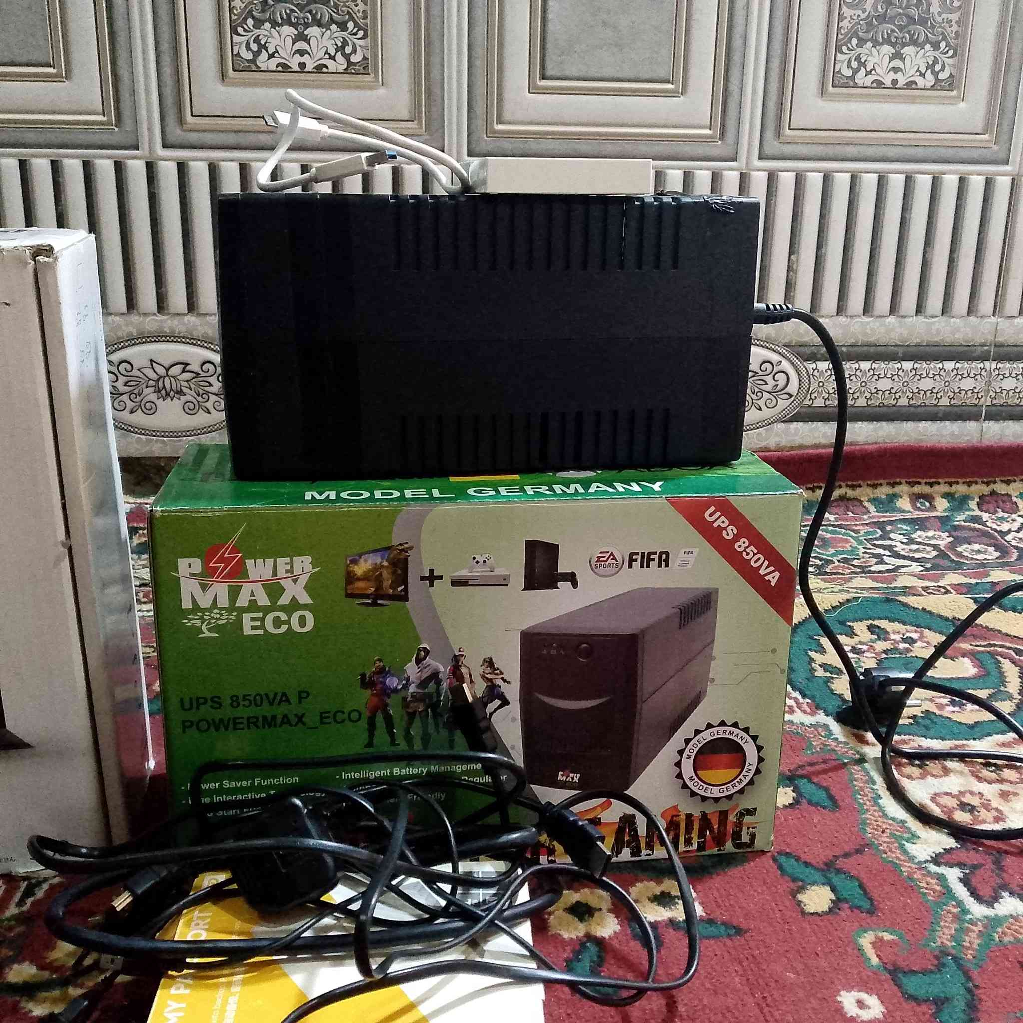 بلي 4 فات مهكر مع بدأت عدد 2مع هارت واحد تيره مع يو بي اس  السعر 300مجال بي ***********
