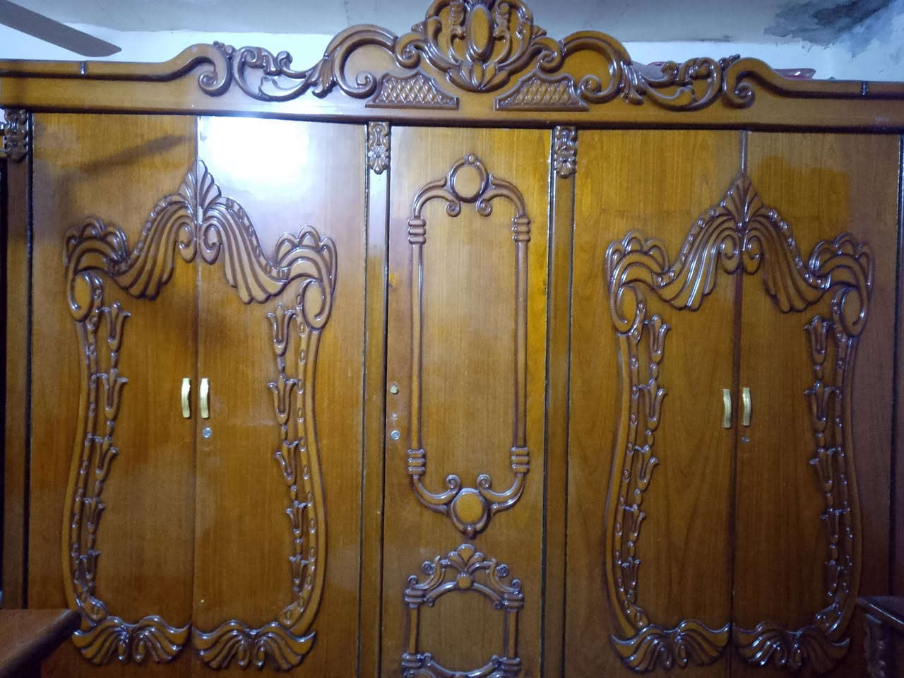 غرفه نوم البيع صاج تزگام جديده كلش تصال عله رقم الهاتف *********** السعر 600وبيهه
