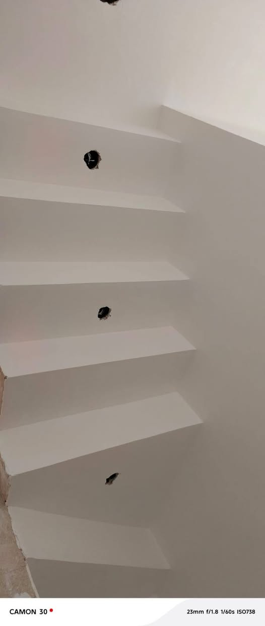 السلام عليكم كادر جص وبياض من لأنبار مبيت بنفس الموقع
شغل درجه اولى 
مساطر كبان وخيط  +المتر 5ونص 
جص بورك تشميع 6 ونص
شغل جدًا نضيف 
  التزام بالوقت والعمل 

للاستفسار ***********
يوجد واتساب
