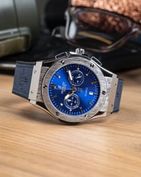 هوبلو • رجالي ٤٣مم • سير جلد