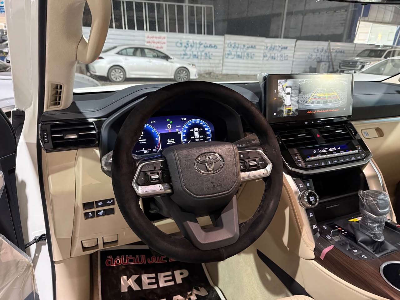 * لاندكروزر  vx لمتد 2025 بريم 
* ⁠سعد العبيدي (***********)
* ⁠السعر (128 - مليون) رقم وسنوية 
* ⁠الفئة:  LIMTED  /  VX تنفس طبيعي
* ⁠داخل جلد بيجي اصلي 
* محرك 6 سلند (4000 cc) 
* ⁠العداد (417 كم ) رقم بغداد 
* ⁠رادار امامي - رادار خلفي - رادار جانبي (نقطة عمياء) 
* ⁠تحديد مسار قيادة ذاتية 
* ⁠شاحن وايرليس امامي 
* ⁠شاحن وايرليس خلفي عدد (2)
* ⁠ابواب شفط دوسات نيكل 
* ⁠هاندبريك بصمة لايت اوتو 
* ⁠ماوس تغير وضعيات القيادة 
* ⁠بصمة تشغيل بصمات ابواب عدد (5).
* ⁠سماعات تويتر (JpL) شاشة دجتل
* ⁠شاشة كبيرة اصلية 
* ⁠شاشات خلفية عدد (2) 
* ⁠4 كامرات (360 درجة) اصلية 
* ⁠فتحة سقف (سلايت) 
* ⁠لايت ثلاث عدسات فدراليات جنطة خلفية 
* ⁠*كرسي السايق ميموري (ذاكرة)* 
* ⁠الكراسي الامامية كهرباء 
* ⁠كراسي الامامية تبريد تدفئة 
* ⁠الكراسي الخلفية تبريد 
* ⁠كراسي (7) راكب كهرباء 
* ⁠مقاعد (7) راكب  فور ويل (4*4)
* ⁠ثلاجة وسطية جنطة كهرباء  
* ⁠داخل صاج تشغيل عن بعد
* ⁠علامة لاندكروز الضوئية بالابواب
* حساس امامي خلفي مري طي كهرباء مري جانبية نيكل 
* ⁠قبضات ابواب نيكب ترايش ابواب نيكل 
* السعر  (128 - مليون) رقم بغداد 
* العنوان :- بغداد النهضة الشآرع الثآني  شركة ذرى الخليج سعد العبيدي 
* ⁠للاستفسار هـ(***********) بغداد, العراق
