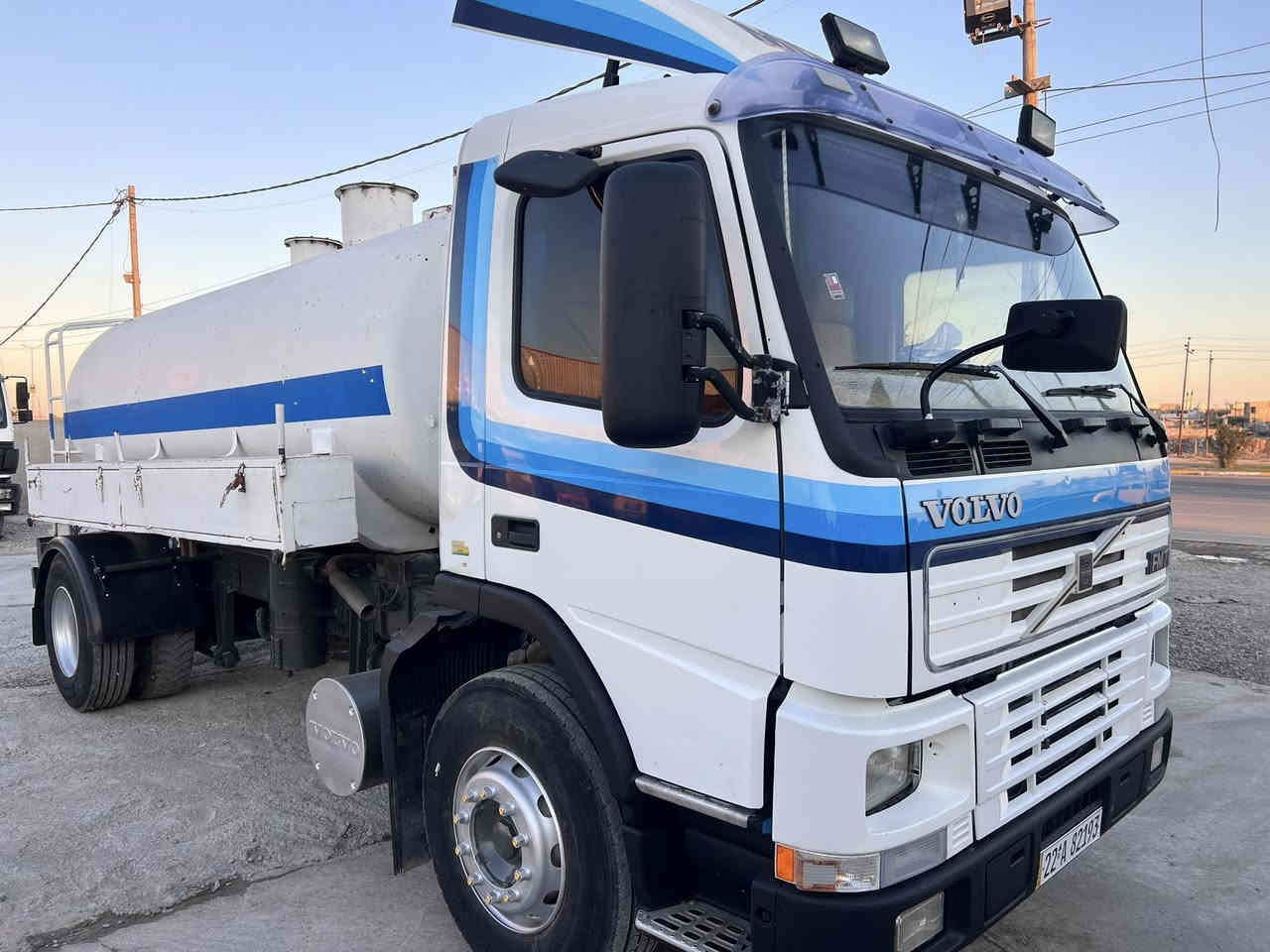 فالفو FM7 تك قمارة تنكر تك اكسل 
موديل 2001 

رقم أربيل سنوية وفحص وهزأ جديد شرط تحويل 
قمارة بدون ضربة وصبغ 
شاصي بلادي طويل 
كير 4*4 
سيارة جاهز للشغل 

سعر 205  ورقة 
مكان سيارة بكركوك معرض وسام 
للاستفسار الاتصال على 
***********
***********
*********** 

عدم مراسلة صفحة
