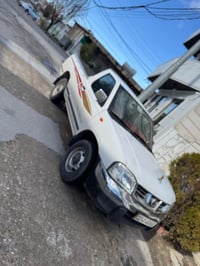 نيسان • ٢٠٠٨ • احمر