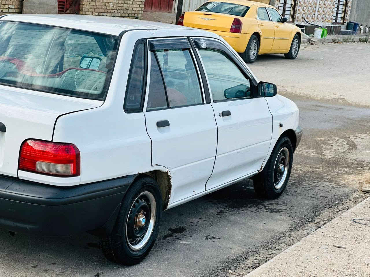 السلام عليكم  سايبه للبيع مديل 2015 رقم ذي قار نكليزي بسمي للستفسار الاتصال بل رقم ***********
