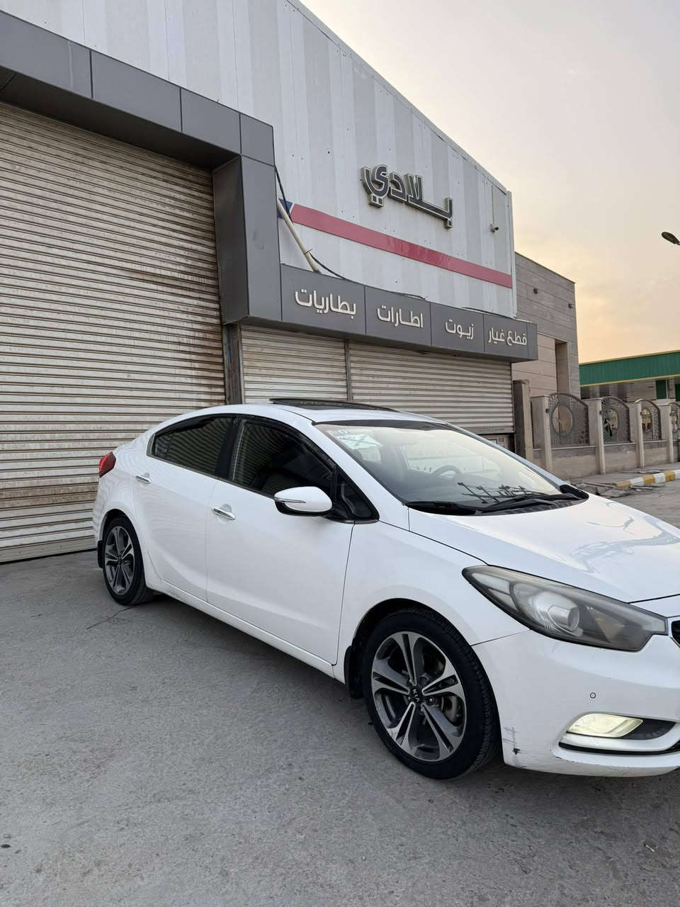 سلام عليكم كيا سيراتومتومه شمالي  موديل 15كفاله عامه من كص وضربه وصبغ سعرهه 65وبيهه مجال قليل ***********مكانهه ميسان
