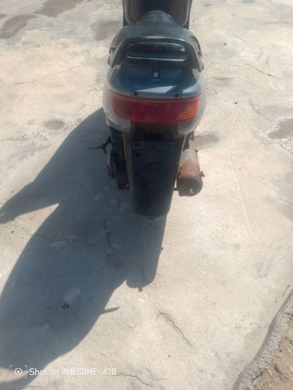 السلام عليكم فراشه فحل دسك للبيع مكاني حله ناحية النيل شغاله سلف هندر كهربائيات دراجه نضيفه ونضافتها كدامك سعرها 350بيها مجال ***********
