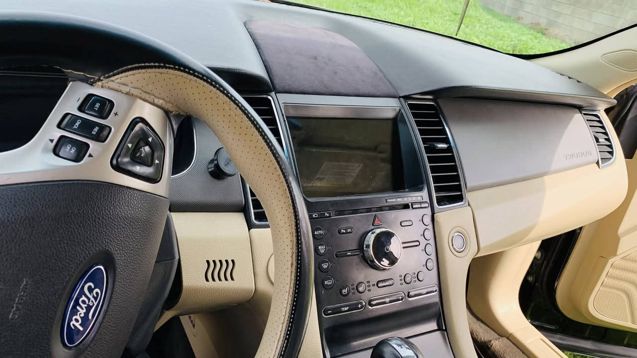 السلام عليكم
للبيع

فورد تورس 2013 se

كير محرك شرط بدون اي خلل او عطل 

كهربائات تبريد تدفئه شرط 

نص باب خلف السائق صبغ فقط ومكانات بسيطه بيها بارد 

صدر خلفي جديد 

تخم تاير جديد

صدر امامي بحاله جيده 

بطاريه جديده + ادامه كامله لمنظمومه الاحتراق 

لوحه اربيل باسمي شخصيا نفاذ السنويه 2030

موقع السياره (الموصل)

السعر ؛115$

*********** اتصال ومتاح واتساب
