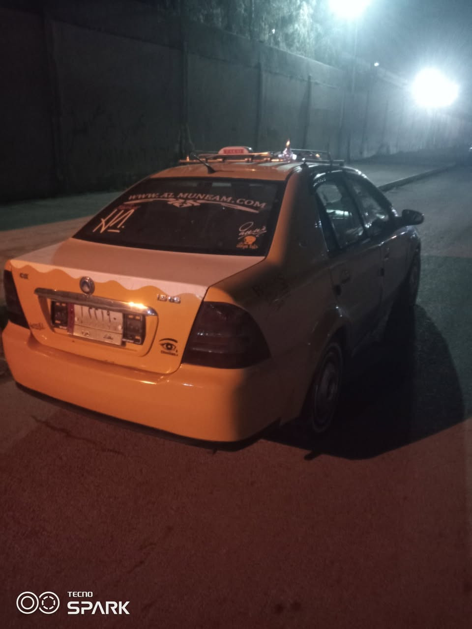 سلام عليكم سي كي للبيع 2011 
‏رقم بغداد سنويه جديدا هيئه عليها 100 الف
‏ وغرامات صفر  بيها كاربون بنزين جديد
‏ سيارة جاهزة طخم تايات خط ابيض
‏ طخم خلفي امامي جدد محرك كورلا
‏ شرط لانفخ ولا صرف وكير شرط 
‏سيارة بلا ضرر سيارة مصبوغة جماليه 
‏باتري جديد شاشه جديدا سيارة جاهزة 
‏السعر:37 بيها مجال
‏ ***********
‏ ***********
‏العنوان موصل حي عدن 
‏
‏
‏ 
‏
