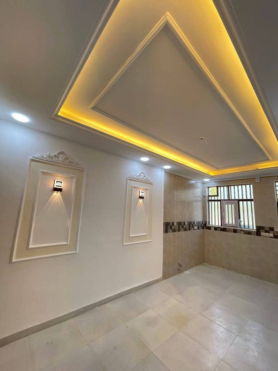 #دار_للبيع🏠

#الموقع : حي الوفاء قطاع 40 🌍

#المساحه : كل الدار الواحد 50الواجه 5النزال10✨

#التفاصيل : الدار جديد غير مسكون فووول درجه الأمتياز نسبه بنائه
شارع 10+🪴ساحه امام الدار 
يتكون كل الدار الواحد من غرفتين+صالتين+مجمع صحيات+مطبخ+منور …………

🔻نستقبل كافة العروض السكنيه والتجاريه 🔻

#جنة_النعيم_للوساطة_العقارية 🌍
تسعدنا زيارتكم لمكتبنا 
📍في النجف - حي السلام- شارع ابو دجاج 📍

للمزيد من المعلومات والتفاصيل عن العقار والمعاينه الميدانية يرجى الاتصال على 
(***********)
