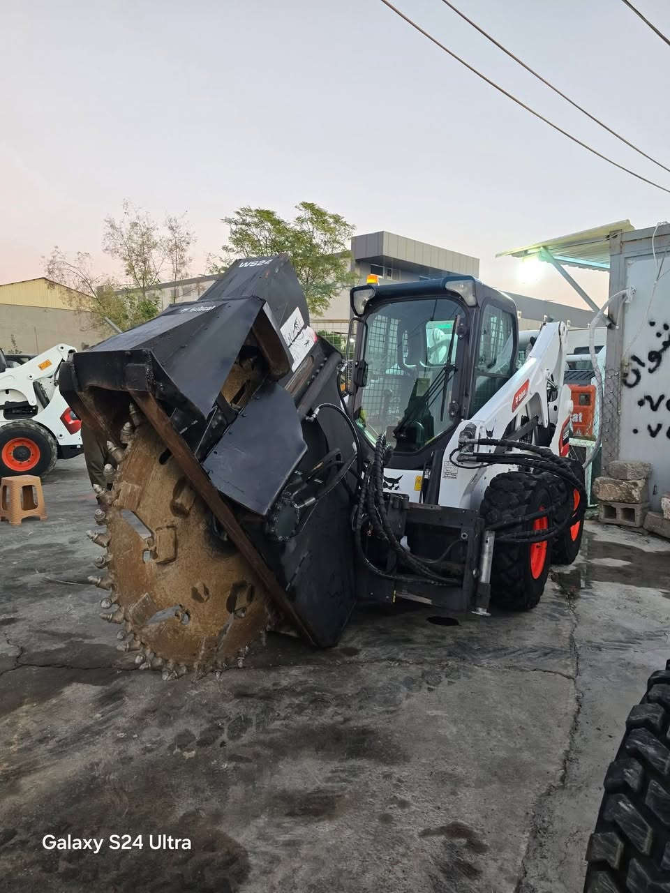 ***********واتساپ
شفل بوبكات للبيع. حجم s650.  موديل 2022.  ترينجر. قرص حجم 24.  شفل 1800ساعة ماشية  شفل مكفول كفالة عامة مكان اربيل***********. واتساب
