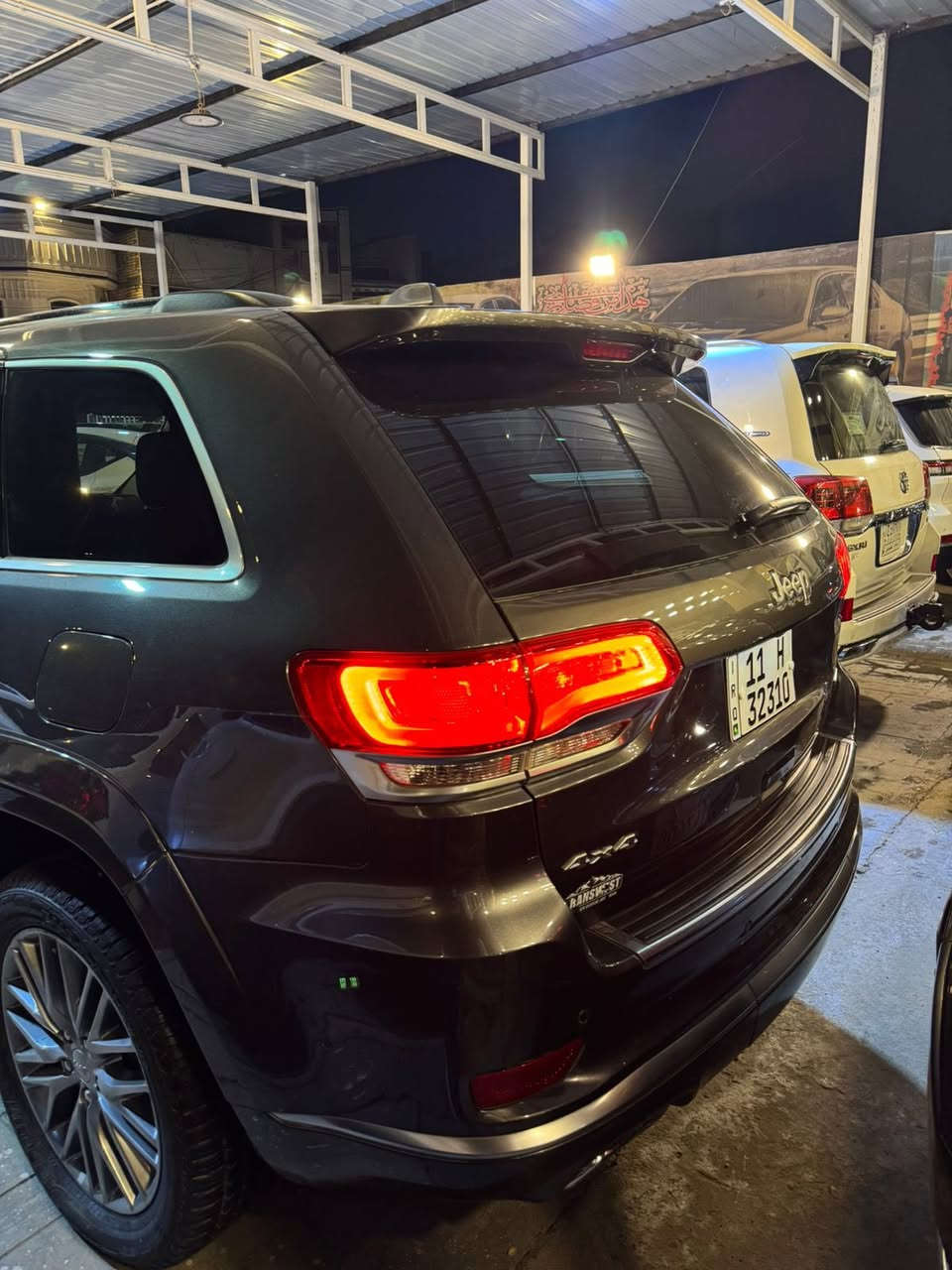 جيب سومت 2017 وارد امريكي
حادثها جاملغ وبنيد بدون دواخل

* نظام جكات امامي خلفي صعود ونزول 

* رادار امامي مع مانع تصادم . 

* رسالة ترحيب . 

* قيادة ذاتيه عند المنعطفات * ⁠

* تحذير الخروج عن المسار . 

* ⁠رادارات 360 

* ⁠توقف ذاتي عدم الاصطدام 

* توقف ذاتي عند الوقوف ( نظام اقتصادي)

* دفع رباعي 4x4 

*  زراكات لايت   . 

*  

* صفي المقاعد الأمامية كهربائية .

* ذاكرة لحفظ وضعيات الجلوس . 

* صفي المقاعد الأمامية مع تبريد وتدفئة . 

* تدفئة ستيرن 

* صف المقاعد الخلفية مع تدفئة . 

* انظمة القيادة على حلبات السباق . 

* نقطة عمياء .

* ويل سومت بلاد قياس 20 انج .

* مقود السائق من الجلد  .

* مقود السائق كهربائي . 

* تدفئة ستيرن . 

* سقف بانوراما .

* شاشه كبيرة مع نفكيشن GPS . 

* مصابيح امامية زنون . 

* المصابيح الأمامية مع LED لايت . 

* كشافات ضباب بروجكتر زنون . 

 . 

* تشغيل عن بعد .

* الصندوك كهرباء 

* حساسات أمامية . 

* حساسات خلفية .

* كاميرا خلفية .. 

* مرايا جانبية قابلة للطي . 

* بلوتوث تلفون . 

* محدد سرعة . 

* نظام بريك اوتماتيكي ( Auto Break System ) . 

 ماشية 78 الف كيلو متر

رقم الهاتف ***********

السعر188 وبيها مجال كلش بسيط

المكان لمنصور دور لسود
