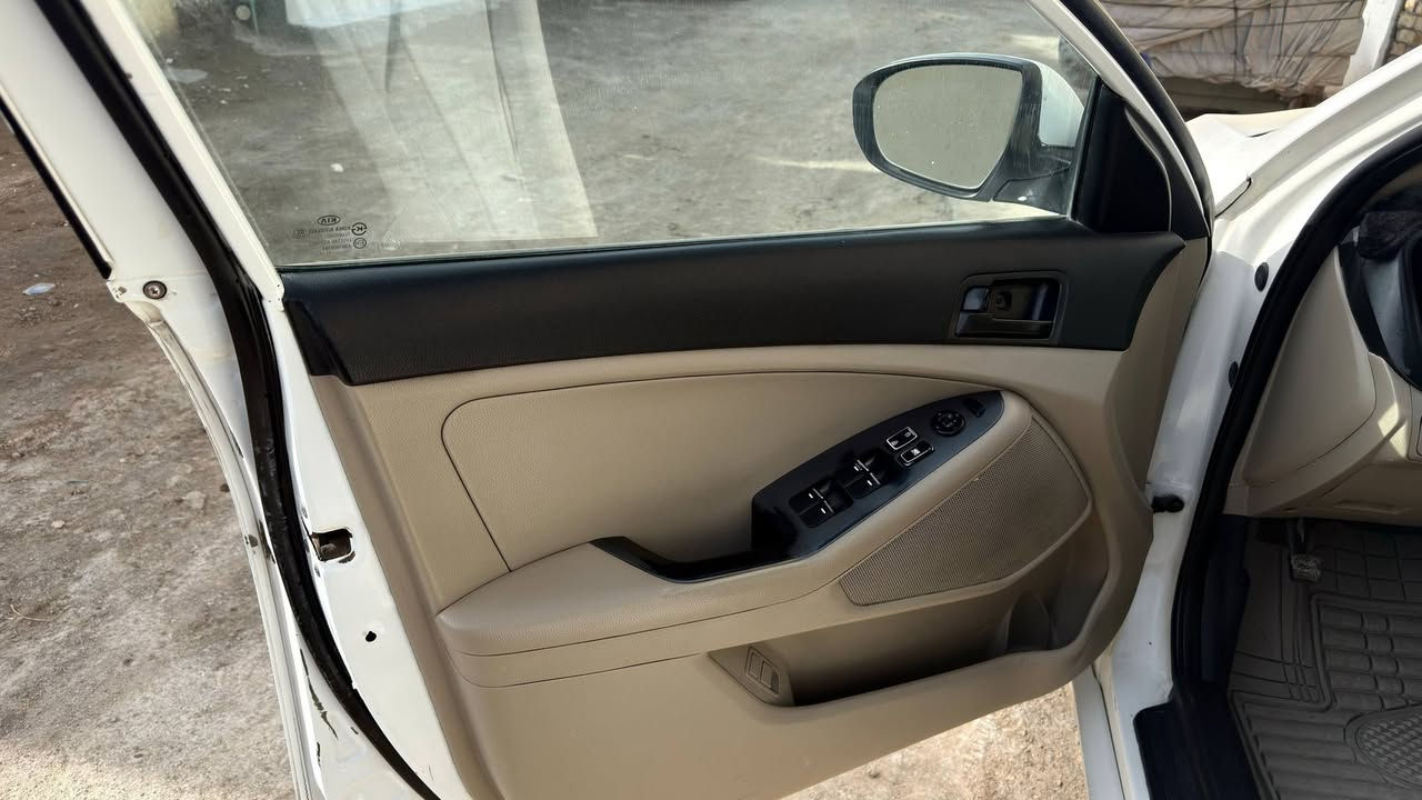 السلام عليكم
اوبتيما 2012 خليجي 2400 دوش

سياره جاهزه فول تخم تاير جديد 

حداديه شرط كير ومكينه فول 

الداخل عسلي واسود تحكم ستيرن 

بيها رشات صبغ ابيع احزام 

سنويه 28 رقم بغداد انكليزي 💯

السعر 102 وبيها مجال حك الجيه فقط

الاتصال / ***********
