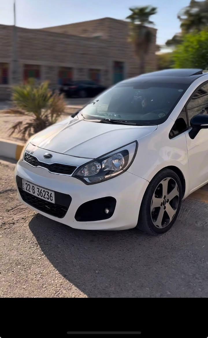 سلاو ريز كيا ريو مؤديل ٢٠١٣     ناوقةيسي
ناو قه يسى
كاميره
٣ مؤدى لى خؤرين
ده بل گير
مه كينه گه وره 
٢ پارچه و نيوى بؤياغة ناوي گرتوة 
گيرو مه كينه به شه رت رةقةمو سةنةوي تازةية بةناو خؤمة 
هه ي چ مه يرفى تيى دا نيه ٤ تايه و ويلى تازة(***********)نرخ٨٨كةمي مةجال
