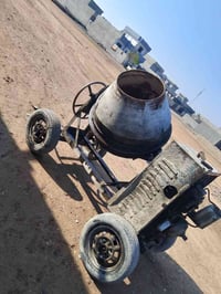 للبيع السعر 750 تصال 07823809535