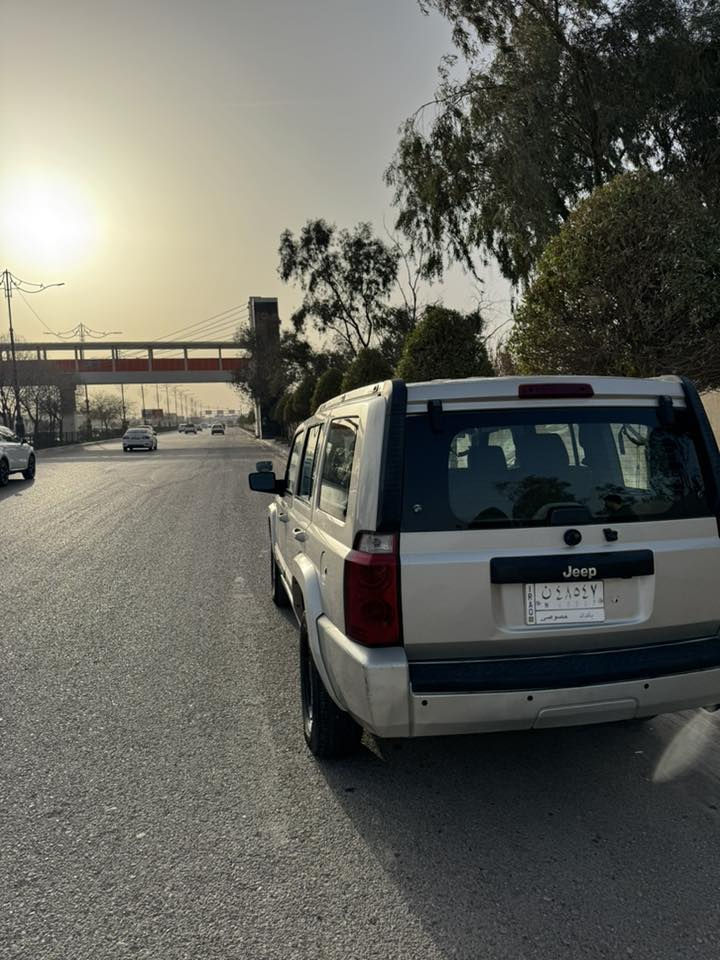 جيب كومندر 2007
محرك 3.7
3 قطع تبريد 
صبغ باب فقط
***********
الموقع ديالى بعقوبة
السعر 88
