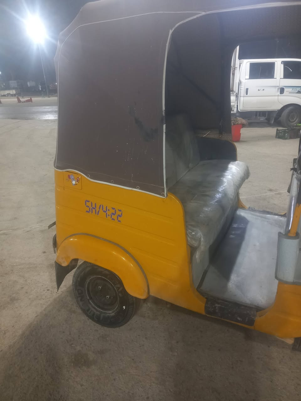 ١٩ شهر ١٢ رقم وسنويه انكليزي 
مكينه مكفوله تنقيص تبخير تخم تاير 
كهربايات شغاله 
مكان بغداد مدينه الصدر
***********
