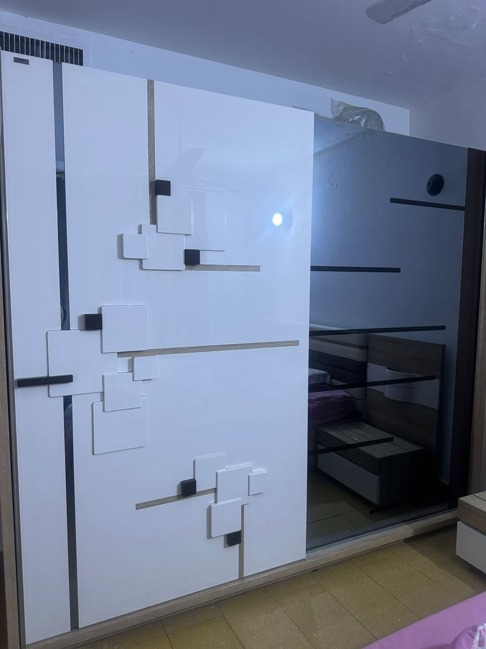 غرفه نوم للبيع اخت الجديده مابيها اي عيب 
اريدها ب750 الف وبيها مجال مكاني دور الهنديه


**إذا كنت صاحب هذا الإعلان وتريد حذفه لأي سبب، رجاءا أرسل رسالة إلى الدعم الفني**