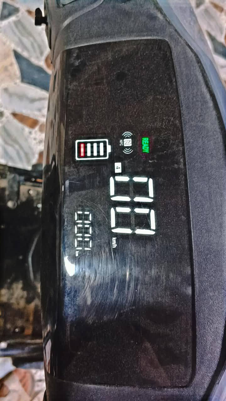 سلام عليكم دراجة شحن للبيع مستعمل قليل 4 سرع درع ويه جادر دبل سماعة بلوتوث السعر 750 وبي مجال قليل رقم الهاتف *********** المكان الرمادي حي الضباط
