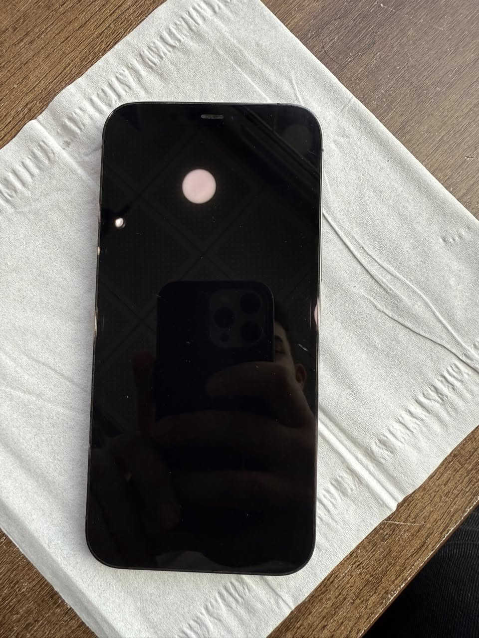 السلام عليكم
ايفون للبيع
12pro Max
بطاريه 80 
ذاكره 256 
الجهاز نضيف كلش ما عده الضهر مكسور 
كلشي بي شغال ومابي اي مشاكل 
محدث اخر تحديث
السعر 470 وبي مجال كلش بسيط مكاني نجف للاستفسار اكثر هذا رقمي ***********
