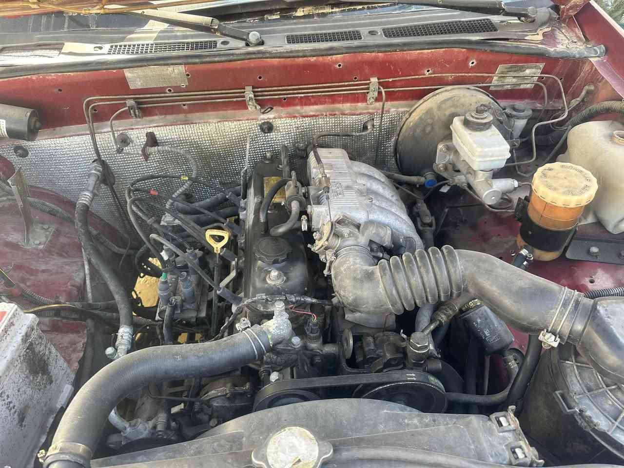 گوناو ٢٠٠٩   بي بوياخ  تاية و ويلي لوك مةنةفيسي اسلي لةگةلة  دةعمي نية    بةخة سةيارةكة لة سليمانية  بو فروشتن    ٣٨$ معامةلة
***********
