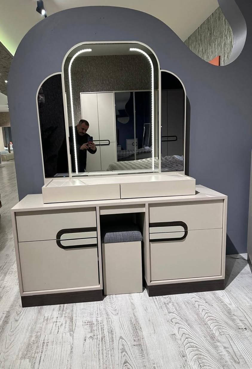 #DEVAN_MOBILYA 🏩

#عرض- #خاص_ #للفترة__ #محدوده

🌹غرفه. نوم  للعرسان _ بسعر _مناسب  _جدا 

#ليس. #لدينا #فرع #اخر

الشد ونقل داخل كركوك مجانآ

《《《《《《《
للاستفسار او الحجز 👇☺️
الرقم *********** ☎️ واتساب ✅
📞📲***********

🏫العنوان _ طريق بغداد. #مجاور المرجان للاثاث التركي

#معرضنا ..#ديڤان ...وليس...#ديفاند
