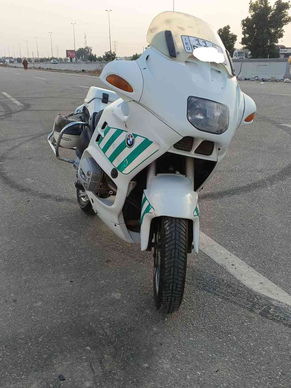 السلام عليكم دراجة BMW RT 850  موديل 1998 دراجة رقم بغداد بسمي 
سعر 26
مكاني بغداد ***********
