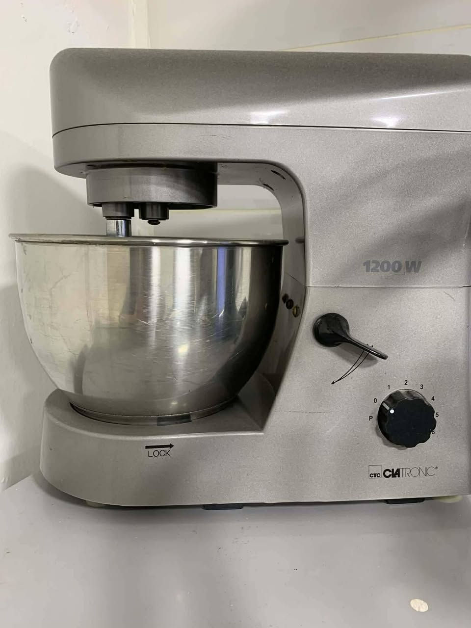 عجانه وطباخ وبراد للبيع تفاصيل داخل الصور 
العنوان بغداد الاعظميه


**إذا كنت صاحب هذا الإعلان وتريد حذفه لأي سبب، رجاءا أرسل رسالة إلى الدعم الفني**