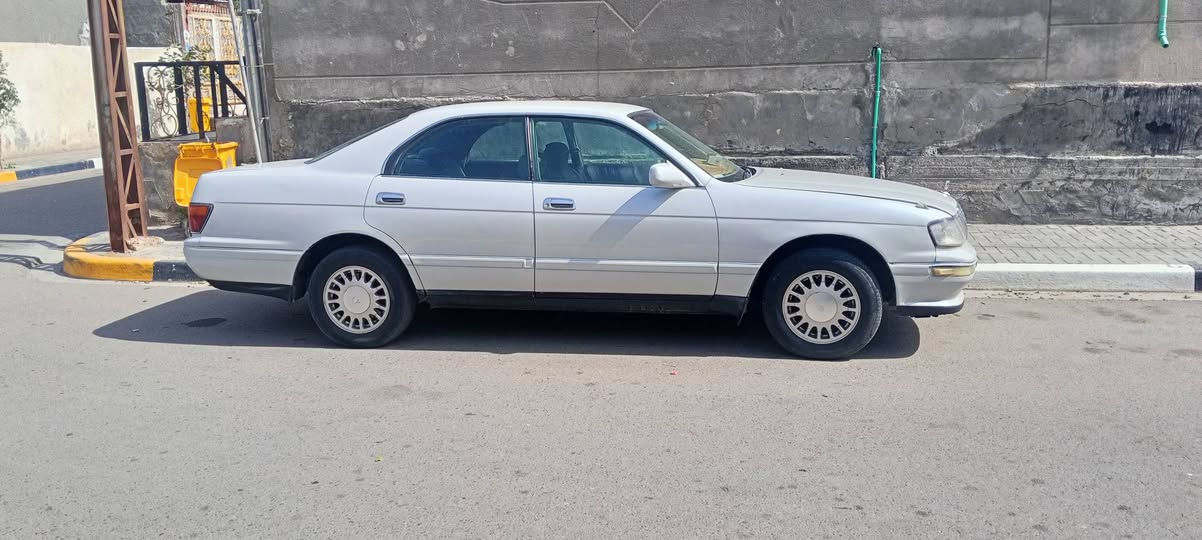 سلام عليكم بطه فصل مكفول من الكص والنقل الجثه والضربه مصبوغه جماليه مكينه كير جدد 2500 تخم تاير حداد جديده تبريد شرط بس غاز سنويه 2027 تحويل ثاني يوم 
السعر 60مكلف بالنشر  ***********
