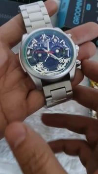 ساعة • تفاصيل بالفيديو • فيديوين