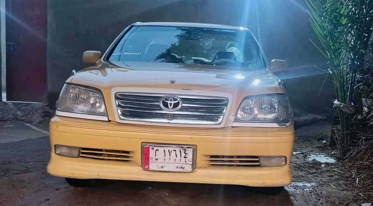 السلام عليكم
مكلف بنشر
 ملكه  اصل ٢٠٠٠ رقم بغداد المالك بلنجف عندي وكاله مكينه وكير تخم تاير  جدد السياره جاهزه( كصه قماره) السعر ٥٥وبيها مجال رقم صاحب السياره *********** العنوان 
ذي قار الشطره
