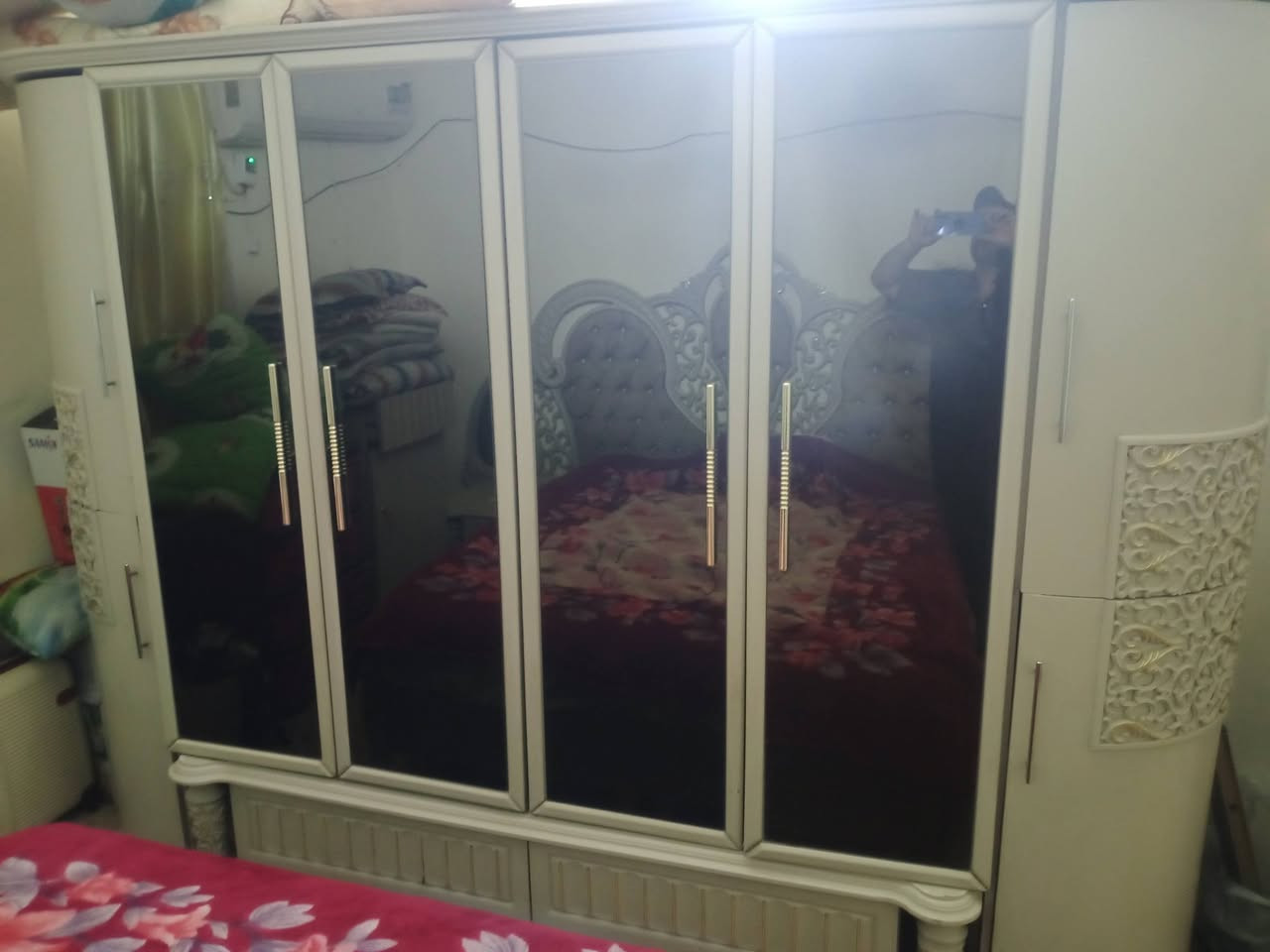 غرفه للبيع ***********
