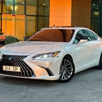 لێگزز 2023  ES350 Lexus  وارد ئەمریکی  سپی سەدەف دەعامی بۆ دەعامی کەپس...