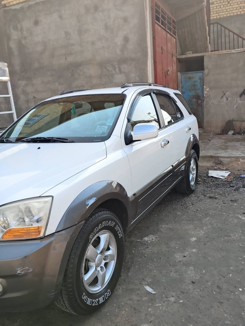 السلام عليكم اخوان رخصه المدير سياره كيا سورنتو للبيع سياره جاهزه من كل شيء بصره *********** سعر 125
