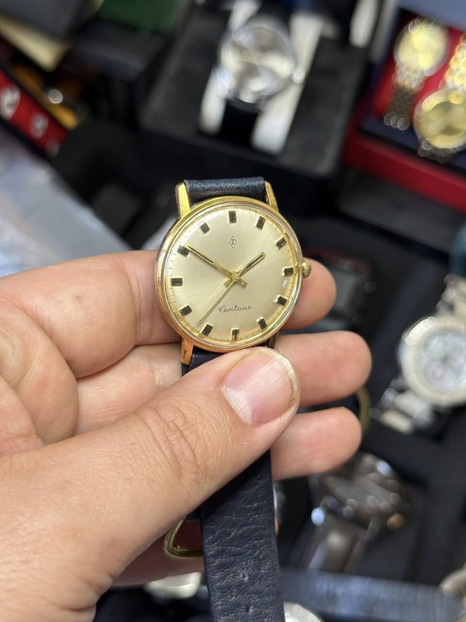 ساعه ماركة زنترا
الماني اصلي فنتج

نصب تكويك

قطرها ٣٣

جميله بشكل

سعرها 75 الف


**إذا كنت صاحب هذا الإعلان وتريد حذفه لأي سبب، رجاءا أرسل رسالة إلى الدعم الفني**