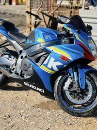 اخواني دراجه (GSXR) او جكسر معروفه للبيع مبرومجه 3 مودات طلقات نار صال...