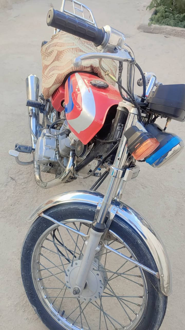 اربعه كير موديل عشرين مفتوحه مره وحده
أوراق اصولي سعر 500 بيها مجال لشراي رقم صاحب دراجة ***********
