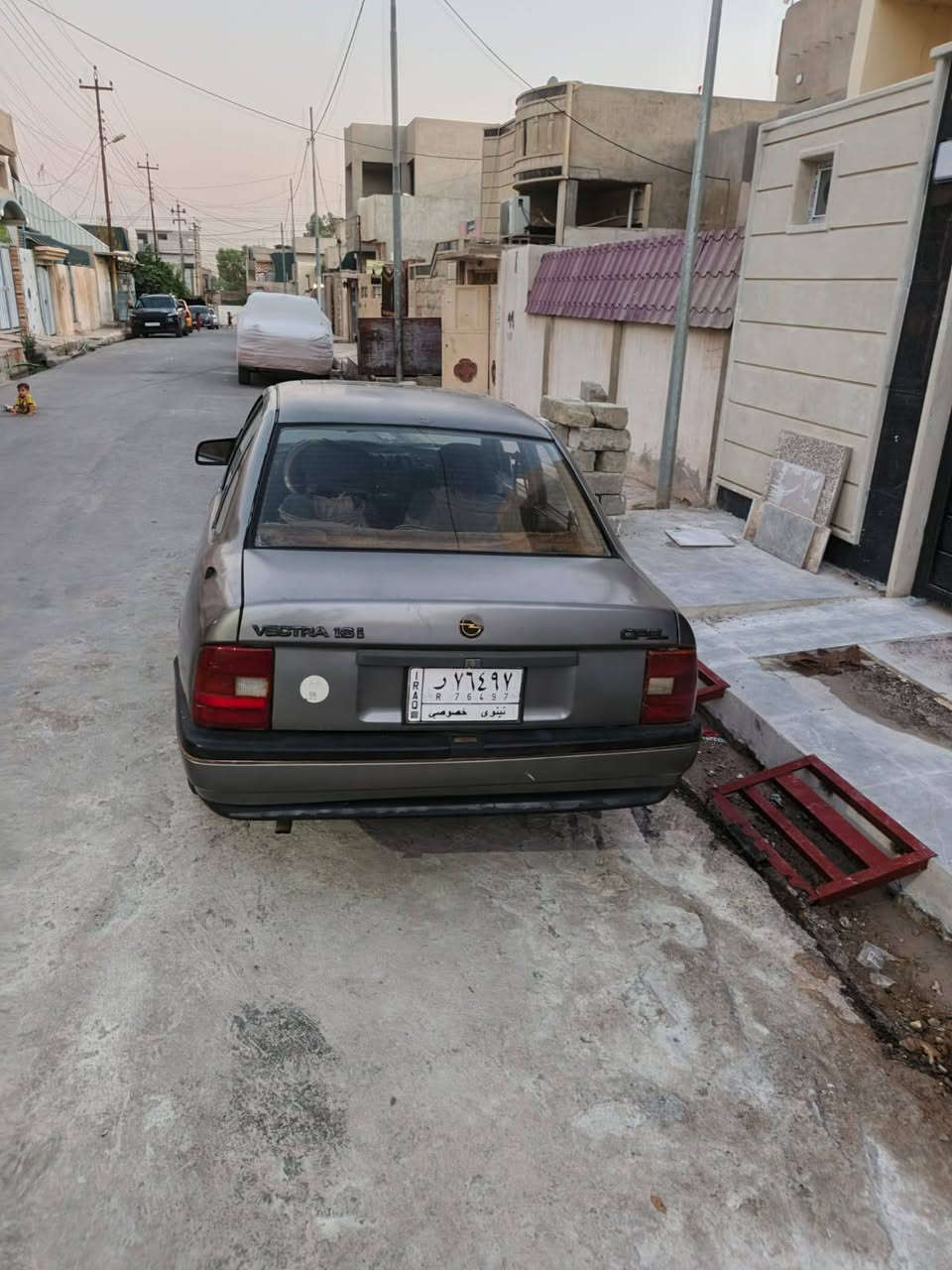 اوپل ڤكترا للبيع.
من رخصة الادمن.

موديل 1989 رقم نينوى الماني سنوية ب اسمي كوبون موجود المكينة 1600 دوش معمرة بس تعمير مضبوط  والگير مضبوط السيارة دوائرها ما مصلحة ضربتها صندوك 

 الكهربائيات كله شغاله عدا (الايسي) ،

السعر 32 وبيه مجال.

الرقم واتساب:

***********
