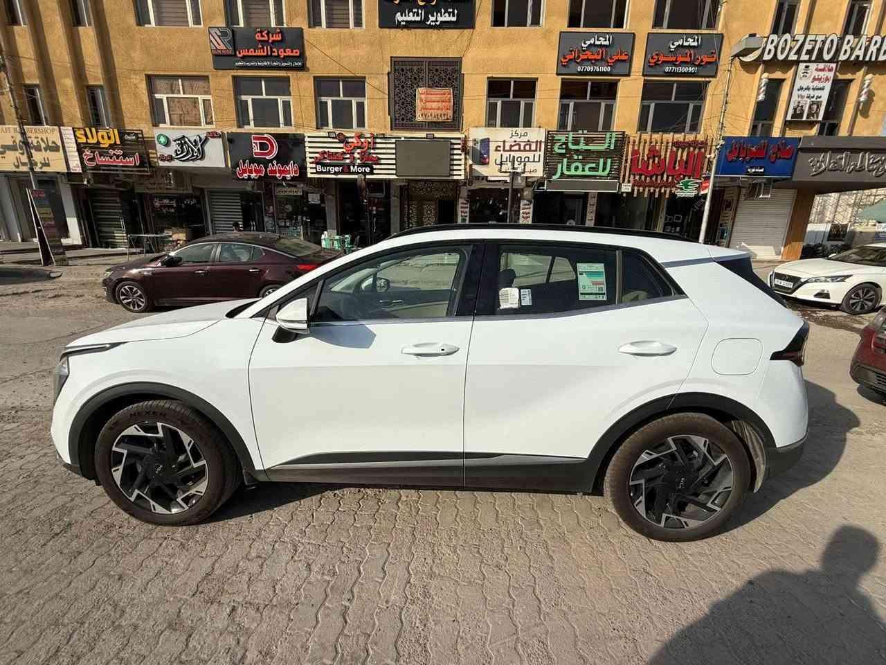 السلام عليكم  ‎
كيا سبورتاج 2024(مواصفات جيتي لاين )
فول 1/1 زيرو ماشيه 4 الف
السياره كفالة عامة
رقم اربيل
‎بانوراما 
الكشنات جلد وكنتار
تدفئة وتبريد بالكشنات
دشبول شاشة متصلة مثل السورنتو
‎ الانارة الداخلية LED 
السعر 250 وبيها مجال 
مكاني بغداد شارع فلسطين
***********
