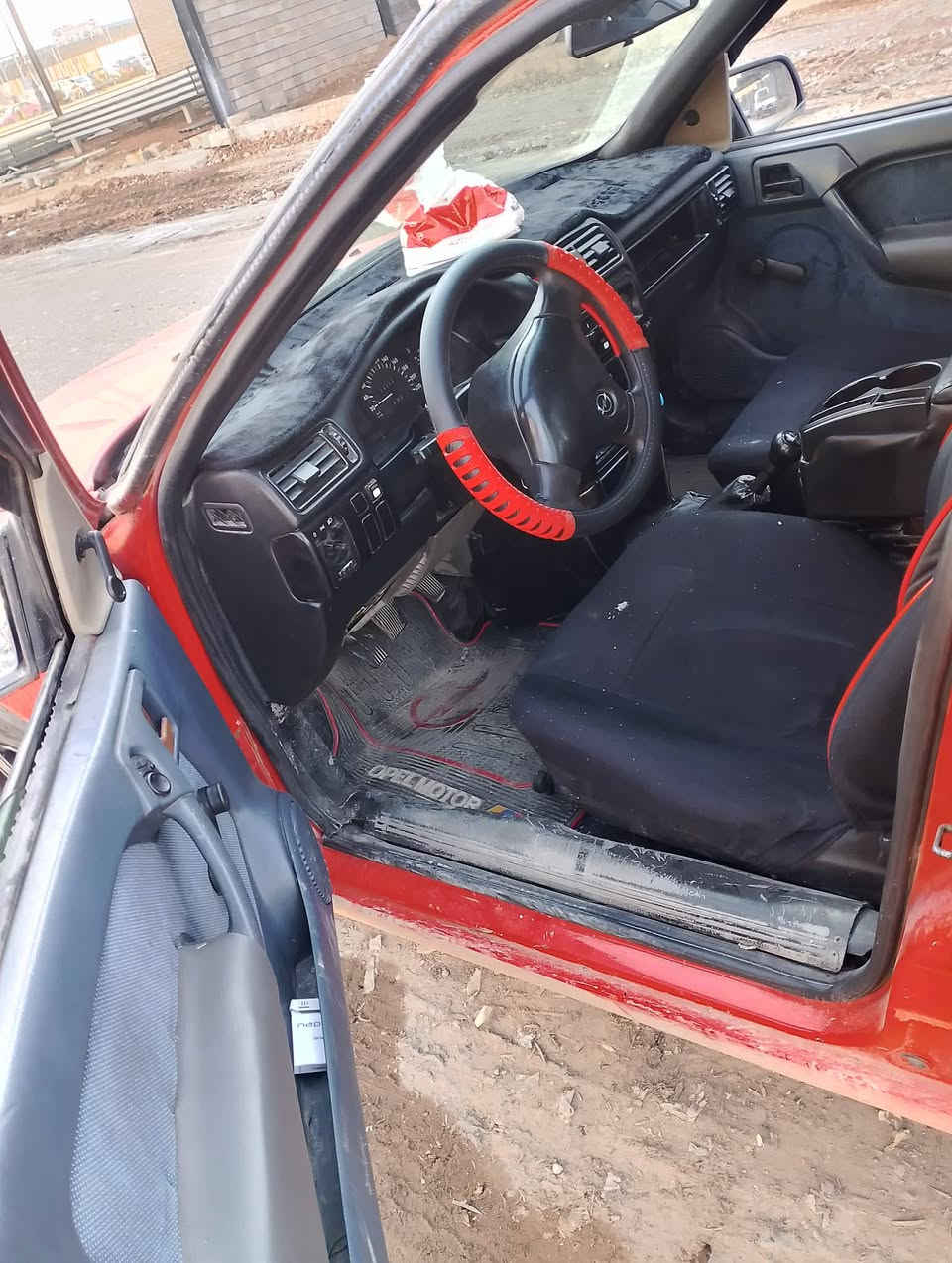 سعر 28وبيها مجال بسيط
السلام عليكم اوبل فكتره موديل 90حجم 20
محرك وكير شرط طخم تواير جدد 
داخل جديد شرط التحويل 
رقم كربلاء شرعي بل موصل سنويه لل 2030
للتواصل اتصل *********** بي واتساب
