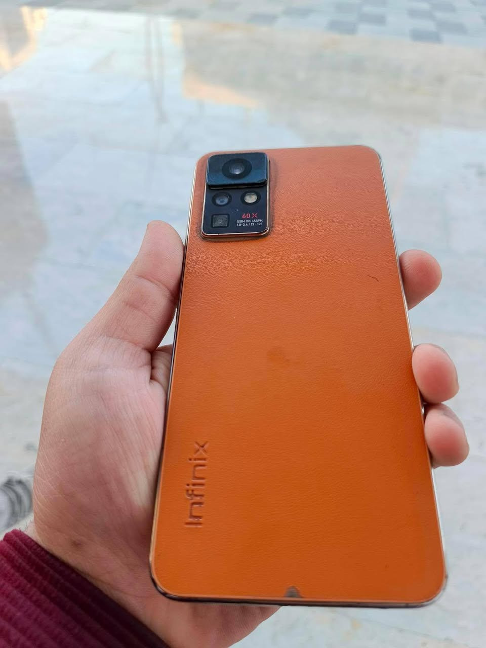 انفنيكس زيرو اكس برو للبيع+ ملحقاته كامله والكارتونه
جهاز جدا نضيف فقط بي كسر بالشاشه ما مأثر عليهه وشغاله كلهه
يجي ويا شاحن سريع 45 واط
شاشه سريعه 120 هيرتز اي تكطيع ماكو وشاشه سوبر امولد
معالج قوي بالالعاب ما يكطع 
جهاز الجديد سعره اخذته ب450 بس هسه لان شاشه انكسرت ابيعه بهيج سعر
السعر : 115 الف
العنوان : بغداد الاعضمية
للتواصل: ***********
