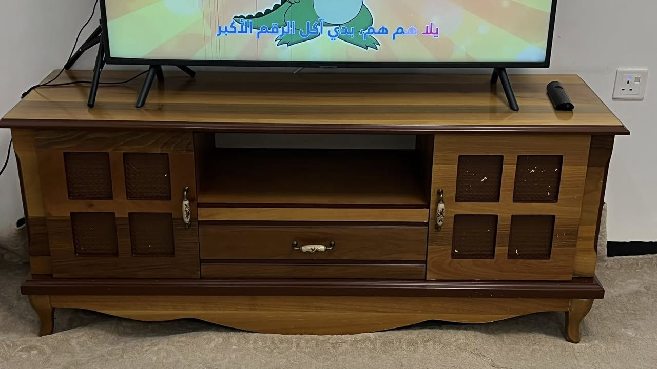 كورنر للبيع مع ميز بلازمه زان 
الكورنر يصير منام ايظا وبيه مخزن لخزن الاغراض.. 

مع وسطيه مرمر وخشب زان ..ماخذه ١٥٠٠$ اريده بسعر مناسبه عيبه يحتاجله تنظيف وبس


**إذا كنت صاحب هذا الإعلان وتريد حذفه لأي سبب، رجاءا أرسل رسالة إلى الدعم الفني**