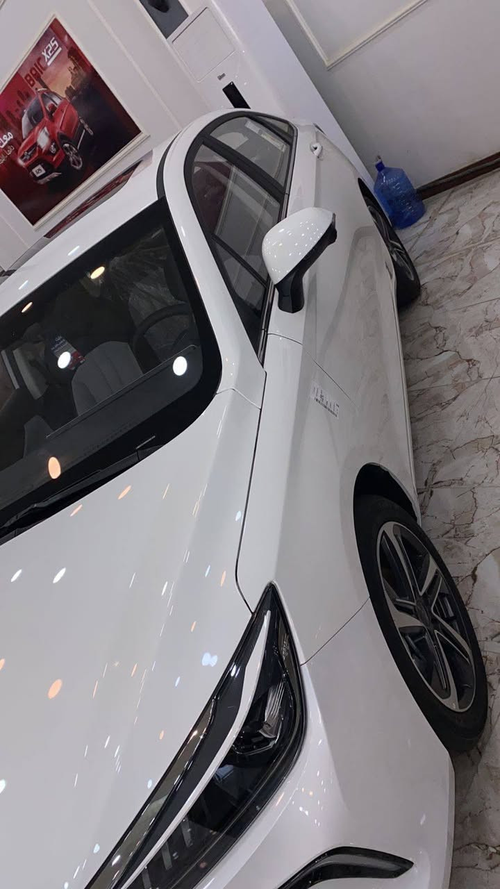 السلام عليكم
سياره بايك يوفايف بلس 2025
ماشيه 7000 
صخه شبر بمقدمه البنيد عل البارد الي يحب يتواصل ***********
سعر 170وبيهة مجال
