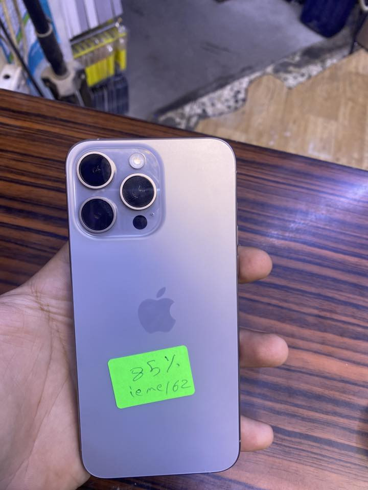 15 pro max جهاز نظافته كلش حلوه ممبدل بي اي شي تاخذه انطيك بي ضمان ١٠ ايام تفحص ب اي مكان وياه كارتونه ضمان وكالة APM بطاريه ٨٥ السعر:1100 الف المكان: تريد كاظميه او حريه متواجد بهل منطقتين للتواصل ***********
