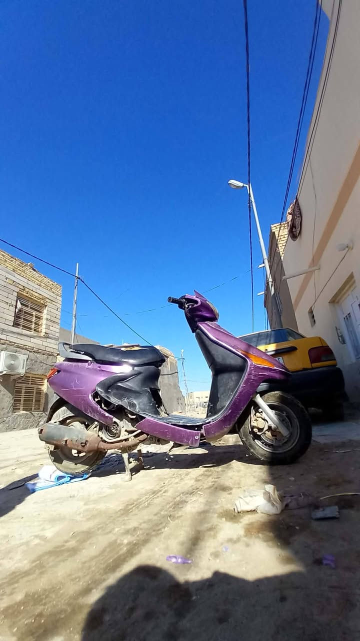 السلام عليكم فراشه للبيع شغاله كلشي ماعايزه ما مفتوحه مكانه ديوانيه جلبيه يم جامع القائم هذا رقم راعيه وتصل عليه لا تراسل ماعرف سعره ***********
